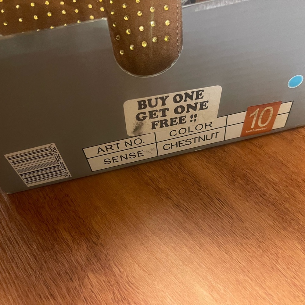 Size 10 chestnut boots